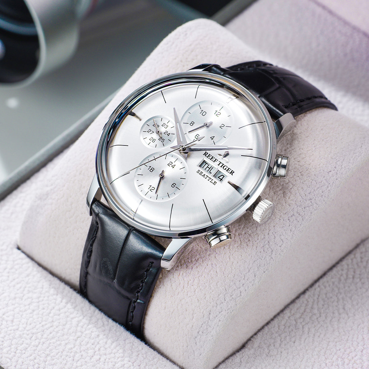 Reef Tiger Men's Seattle Chiefs Automatic Luxury Vintage Dress Chronograph Watch image 3