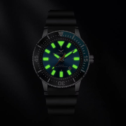 ONOLA Davaro Quartz Dive Inspired Silicone Strap Watch