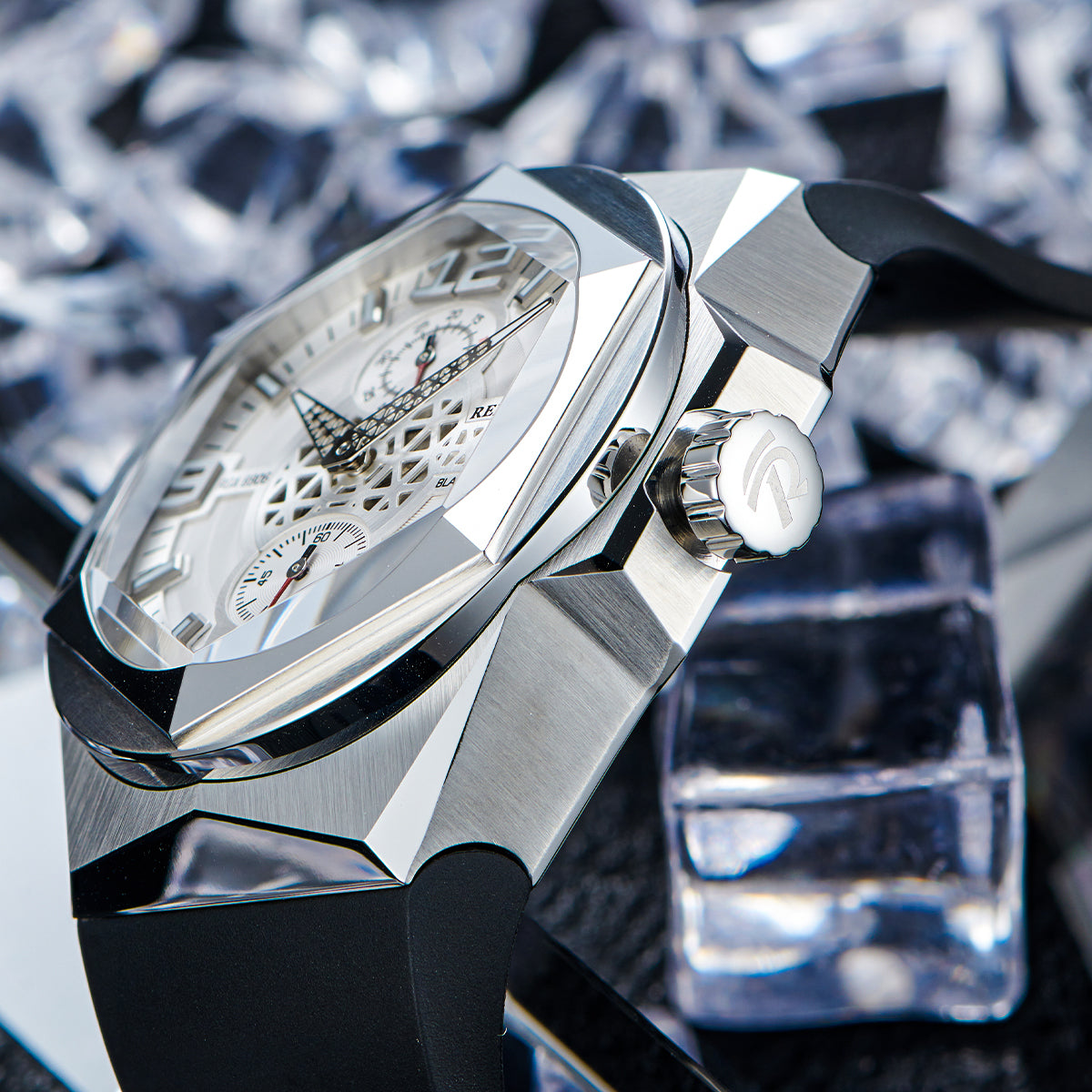 Reef Tiger Men's Black Shark Traveler Multifunctional Automatic Mechanical Dive Watch RGA6906 Silver/Black image 2