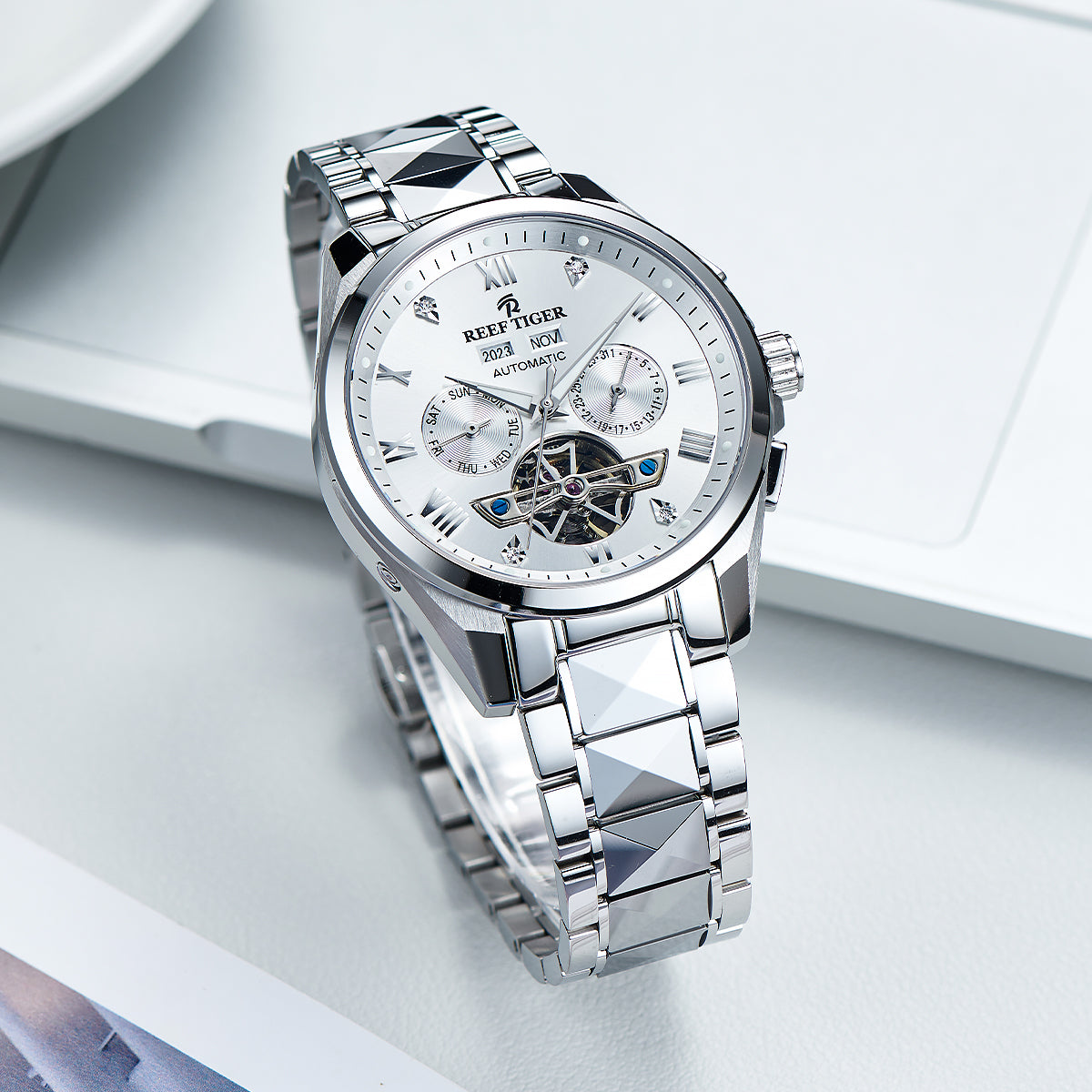 Reef Tiger Men's Classic Motion Day Date Automatic Watch RGA8235 image 3