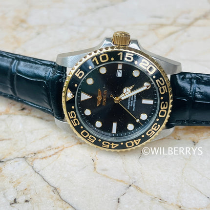 9/10 Condition **INVICTA** Men's ProDiver 40mm Leather Strap Watch