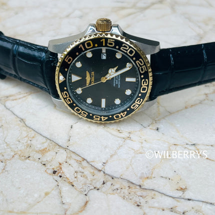 9/10 Condition **INVICTA** Men's ProDiver 40mm Leather Strap Watch