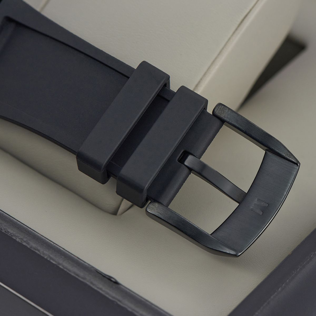 Reef Tiger Aurora Tank VK Quartz Chronograph Sport Black PVD Dial Watch image 3