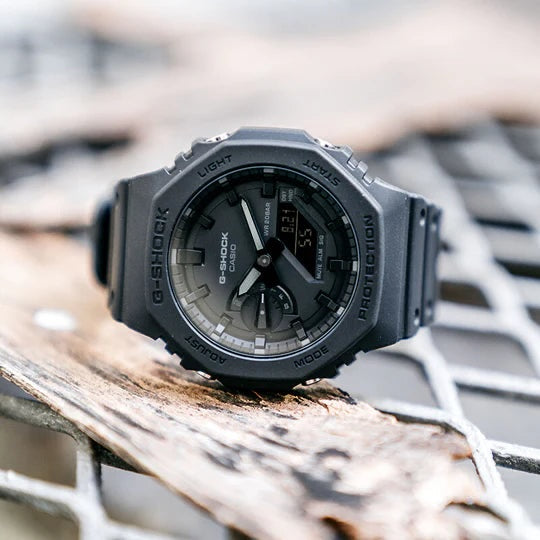 CASIO Men's G-Shock Carbon Core Watch GA-2100-1A1ER