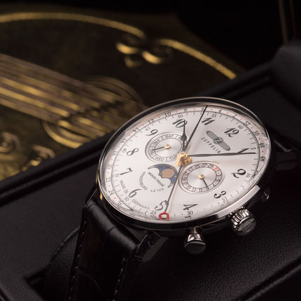 ZEPPELIN 7036-1 LZ129 Hindenburg Watch image 7