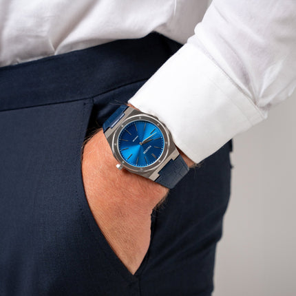 Signature - 40mm image 1