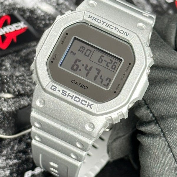 CASIO Men's G-SHOCK Digital Series Watch DW-5600FF-8ER Metallic Silver