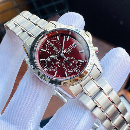 SEIKO Men's Classic Chronograph Date Watch Red