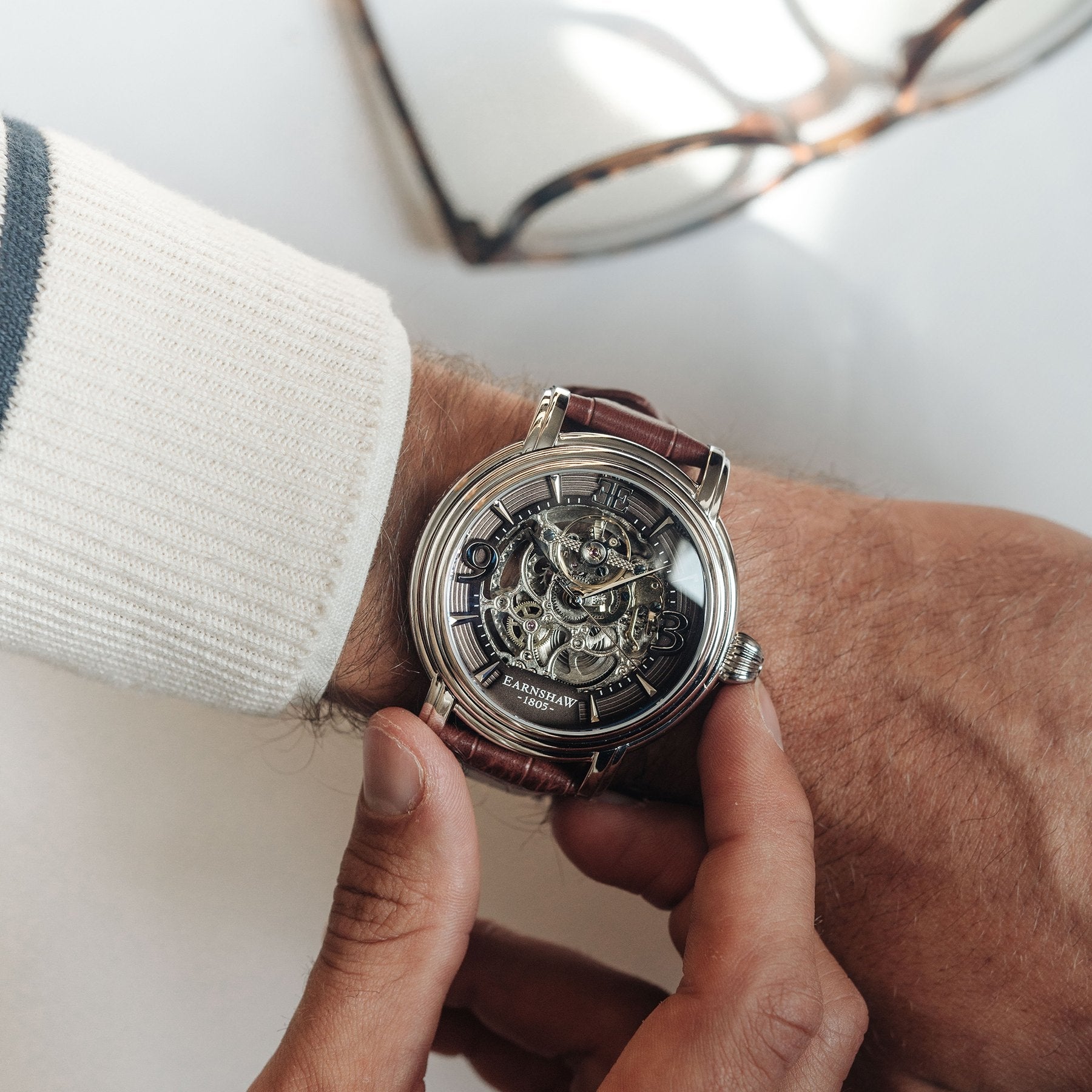 THOMAS EARNSHAW LONGCASE GRANDE SKELETON AUTOMATIC Tar Black