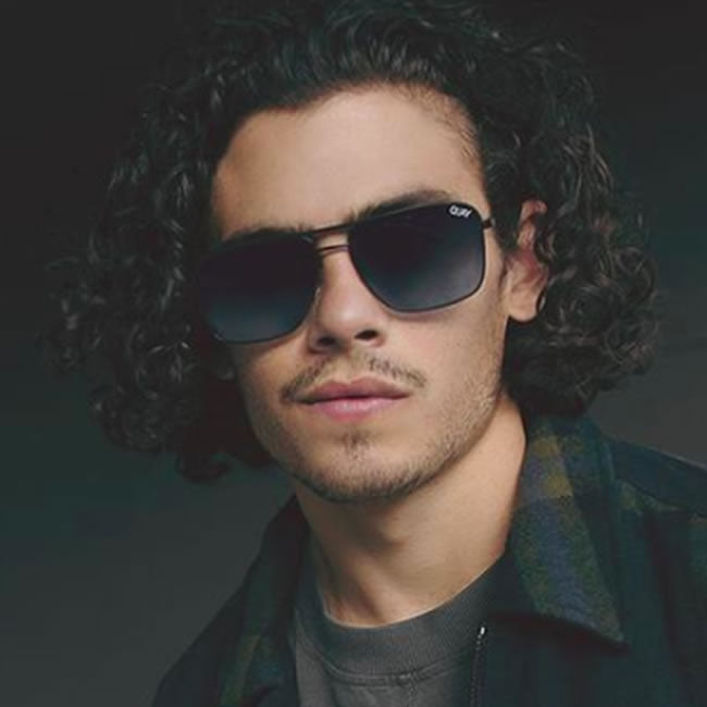 QUAY POSTER BOY Sunglasses