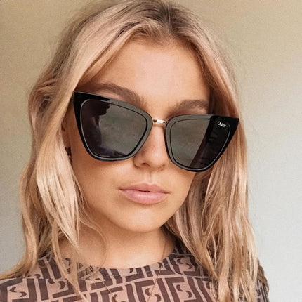 QUAY REINA Sunglasses