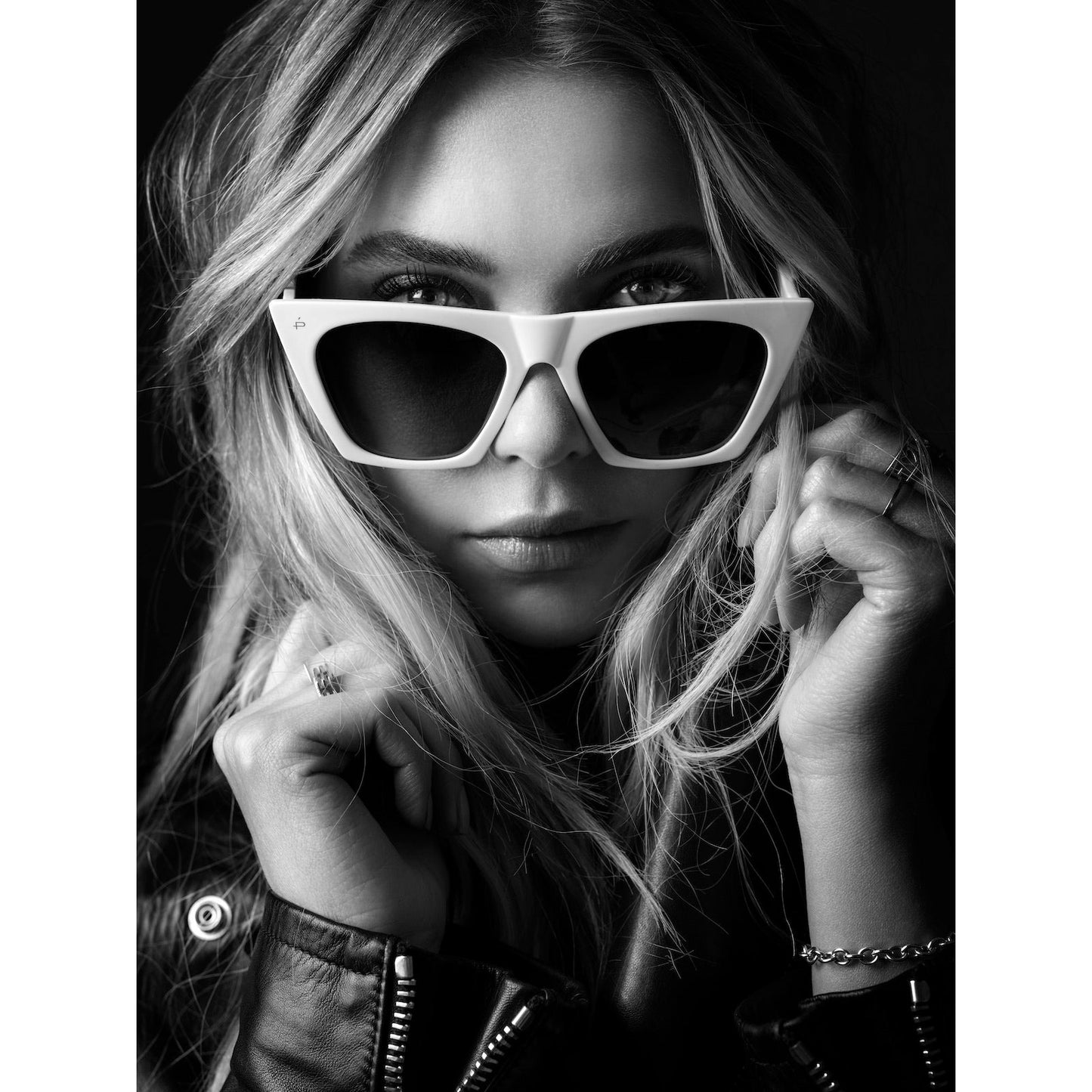 PRIVE REVAUX VICTORIA by Ashley Benson / Caviar Black Sunglasses